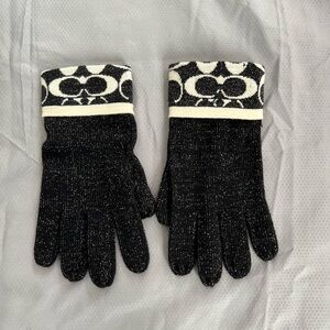 Coach black and cream winter gloves